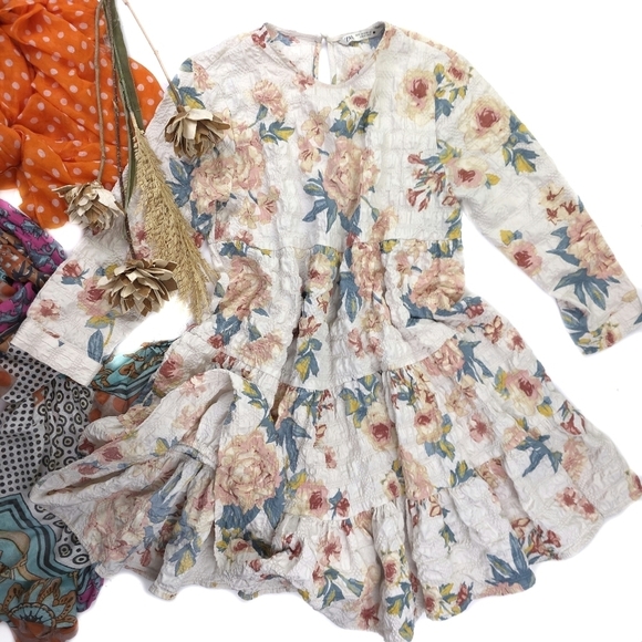 Zara Dresses & Skirts - New Zara Floral Dress in Pastel Grey and Pink Sz S